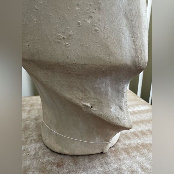 Artistic Ceramic/Resin Face Vases - Cream and Pink - Picture 11 of 16